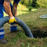 Szczelne szamba betonowe – najważniejsze kwestie przed montażem do budynku mieszkalnego